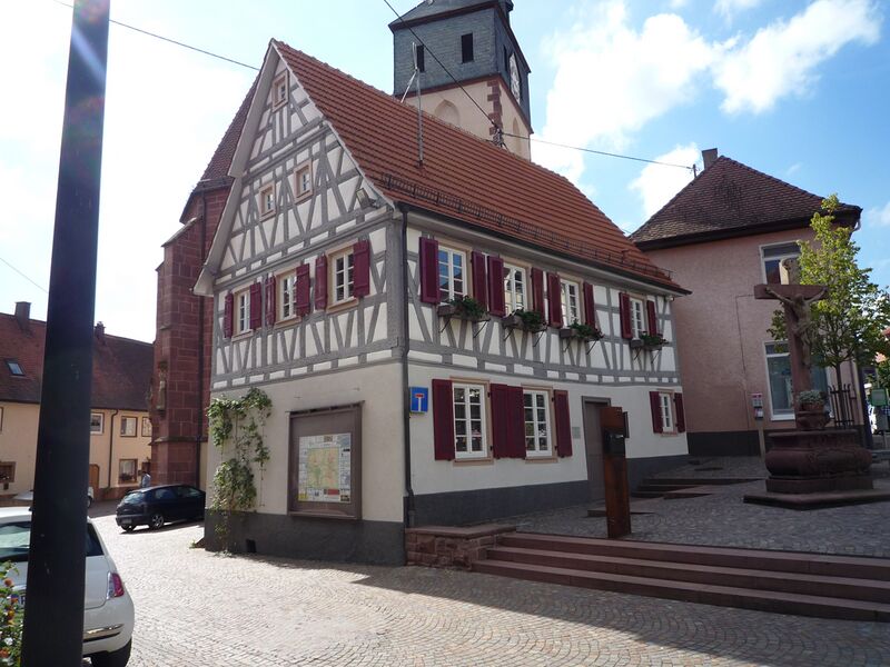 Datei:Tiefenbronn-Polizei.jpg