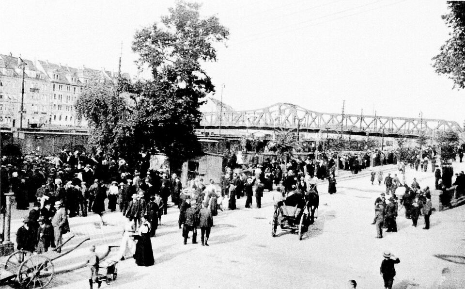 Datei:1914 Nordstadtbrücke.jpg