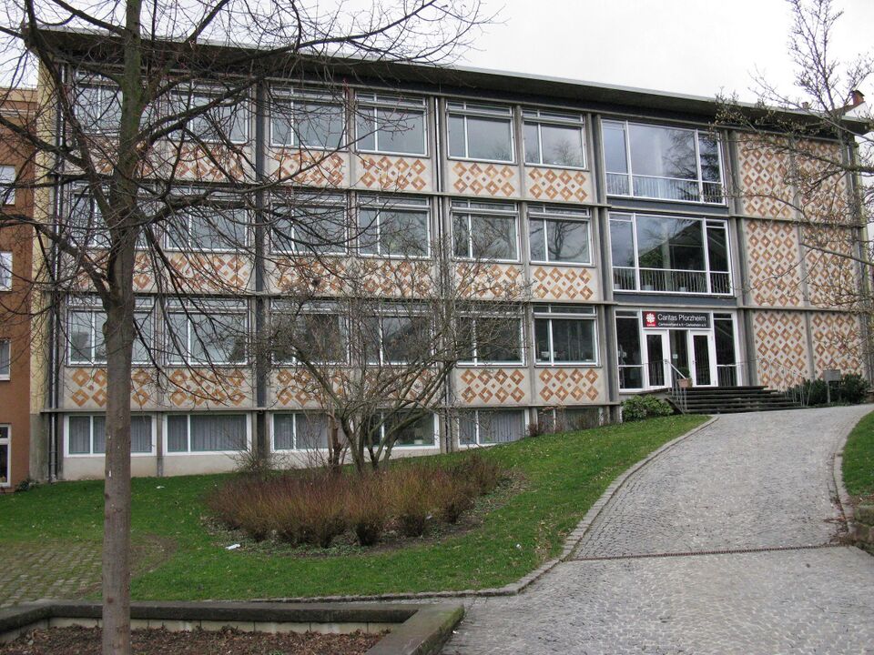 Datei:Ehemaliges Gesundheitsamtsgebäude am Blumenhof 6–6a in Pforzheim, erbaut 1955 v. Heinrich Gremmelspacher (* 1910, † 1990).jpg
