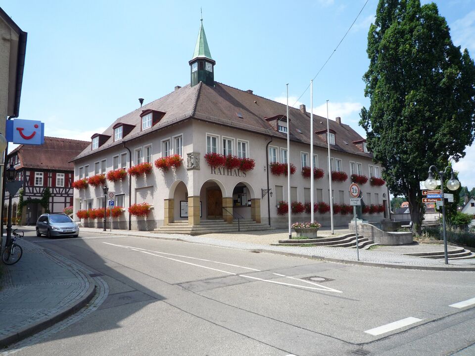 Datei:Knittlingen-Rathaus1.jpg