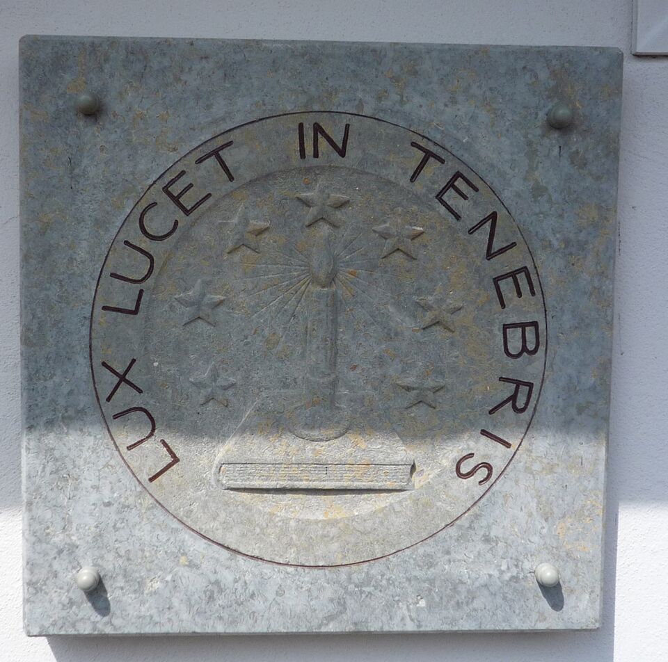 Datei:Neuhengstett-Museum-IFassade-Tafel.jpg