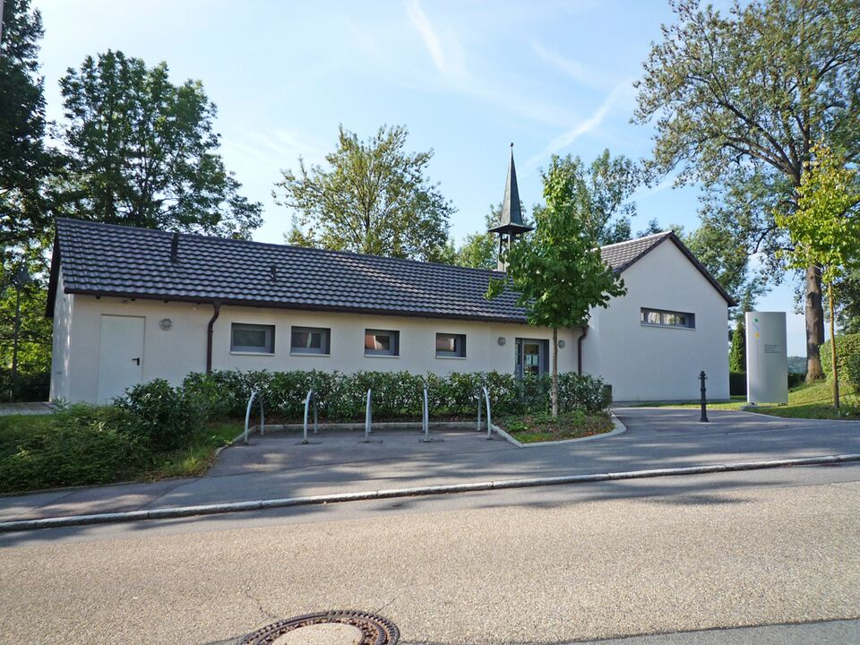 Datei:Oeschelbronn-Buecherei.jpg