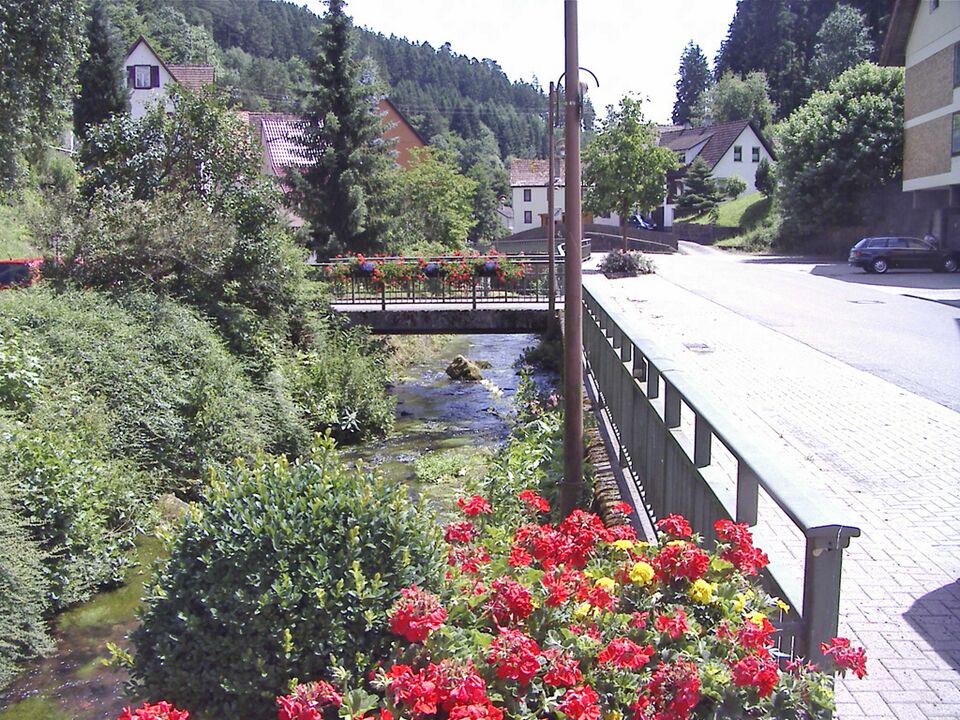 Datei:Berneck-Hauptstrasse.jpg