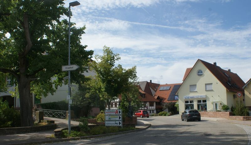 Datei:Straße in Ellmendingen.JPG