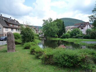 Calmbach-Park-Muehlkanal.jpg