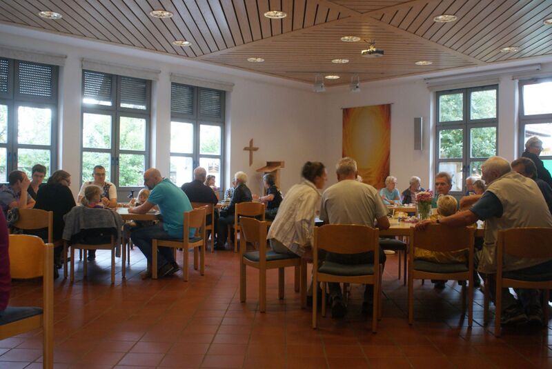 Datei:Evangekischer Gemeindesaal Knittlingen.JPG