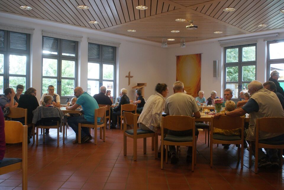 Datei:Evangekischer Gemeindesaal Knittlingen.JPG