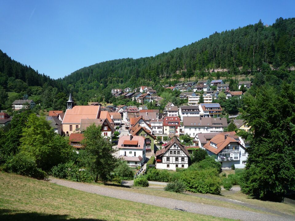 Datei:Bad-Teinach-v-Park.jpg