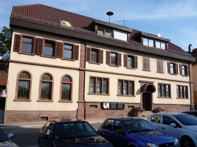 Datei:Oeschelbronn-Rathaus.jpg