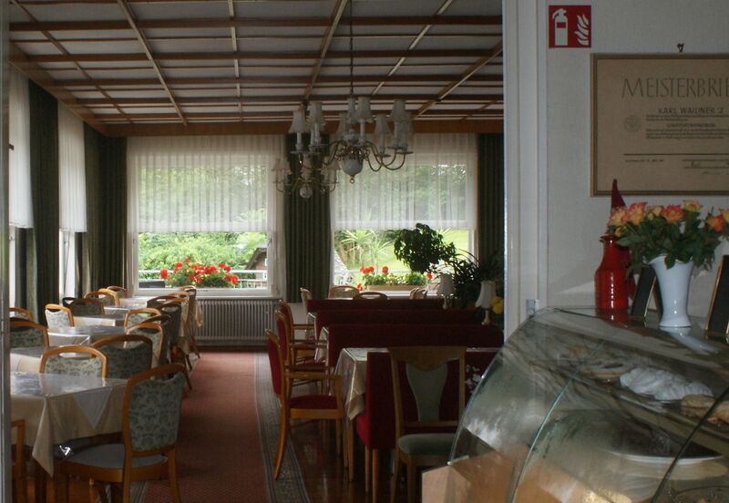Datei:Blik in den Gastraum.JPG