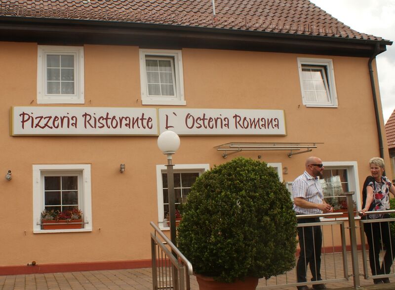 Datei:PIZZA Restaurant Sternenfels.JPG