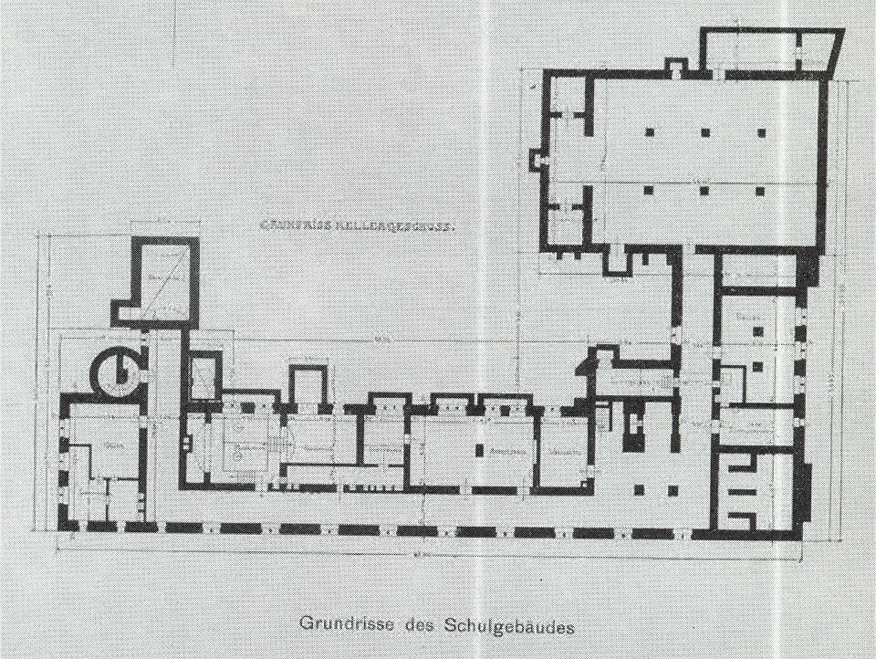 Datei:Pforzheim, Altes Reuchlin-Gymnasium, Simmlerstraße Ecke Goethestraße, Einweihung am 9.2.1905, Entwurf Bezirksbauinspektor Heinrich Henz, Grundriss Untergeschoss.jpg