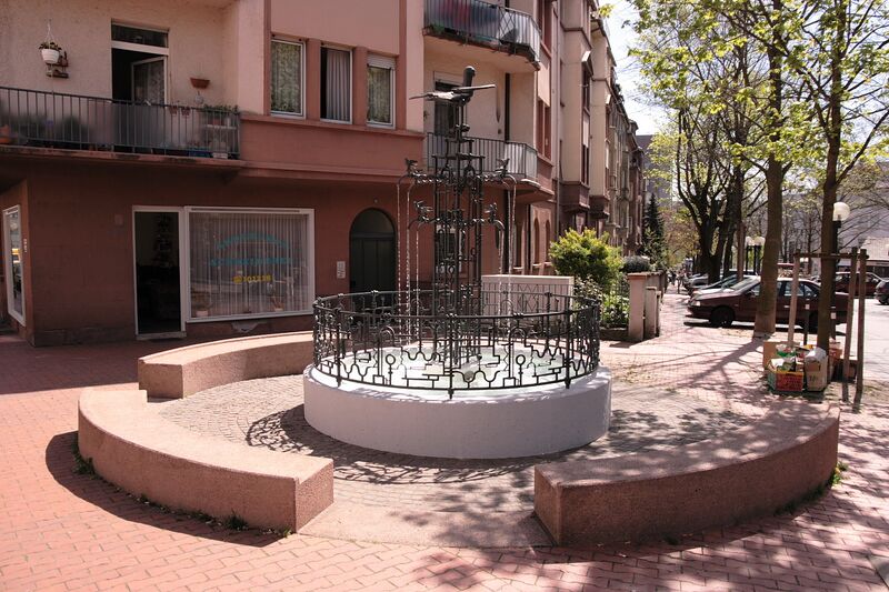 Datei:Vogelbrunnen.jpg