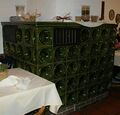Kachelofen im Gastraum