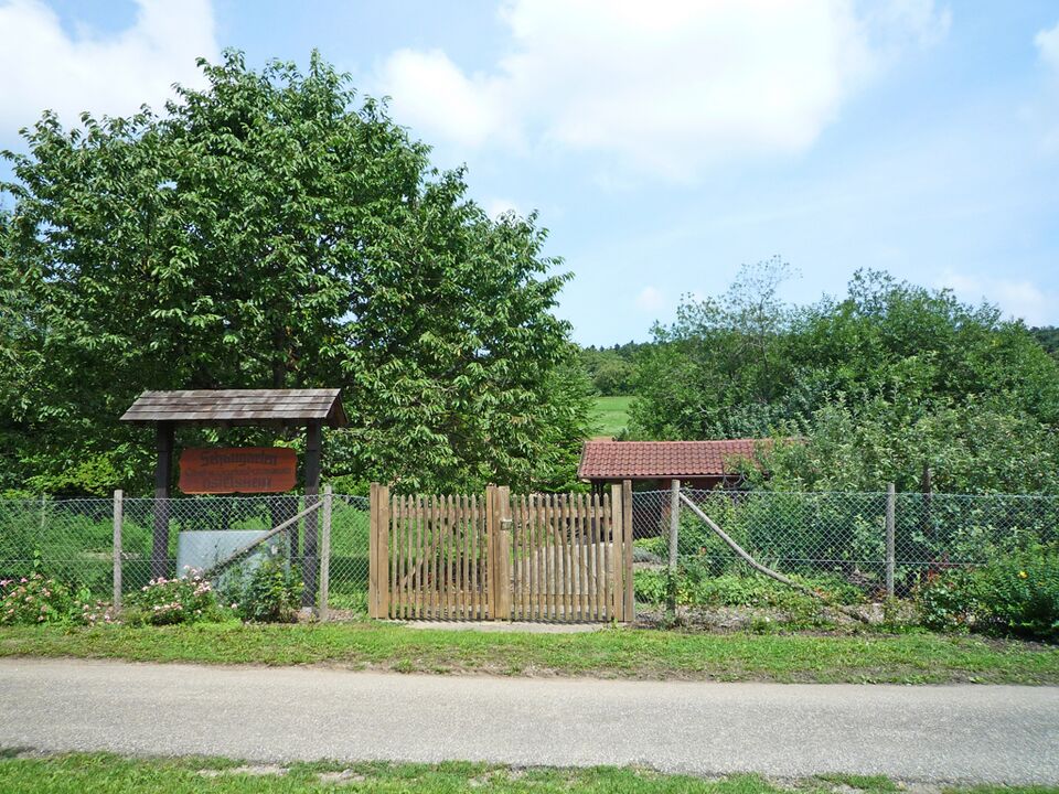 Datei:Ostelsheim-Schaugarten.jpg