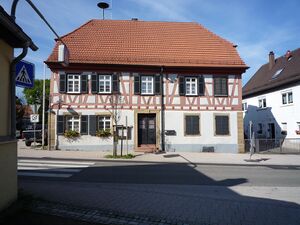 Pinache-Rathaus.jpg