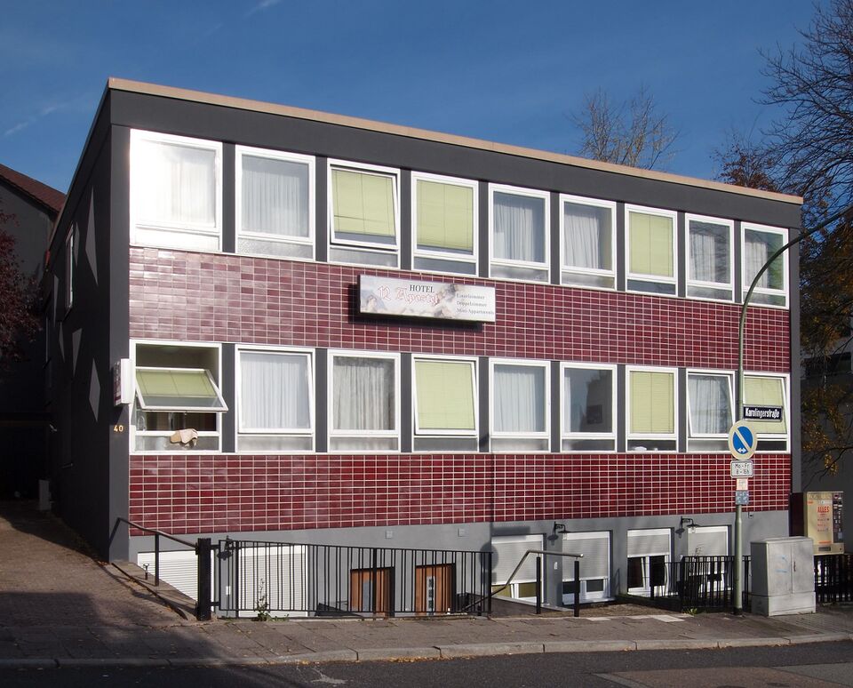 Datei:Hotel-12-Apostel.jpg