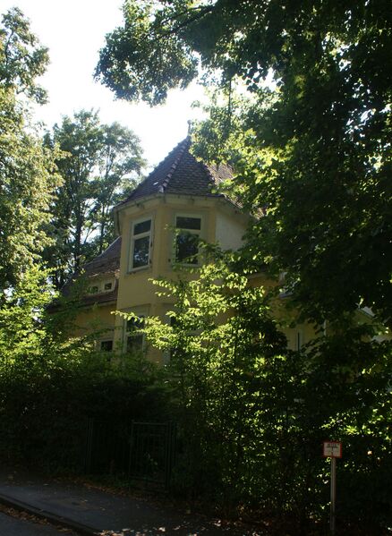 Datei:Villa Schwester klein.jpg