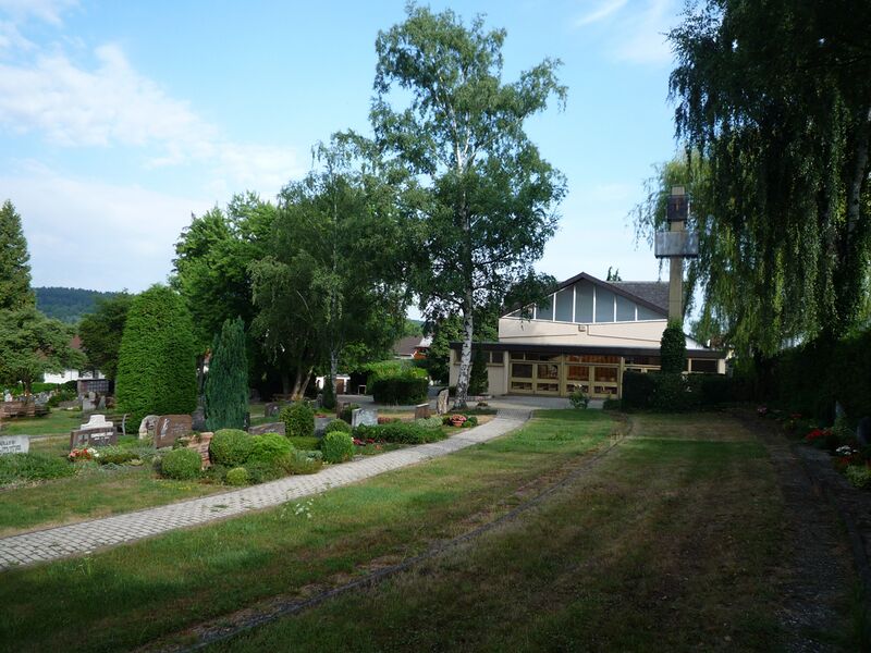 Datei:Wilferdingen-Friedhof.jpg