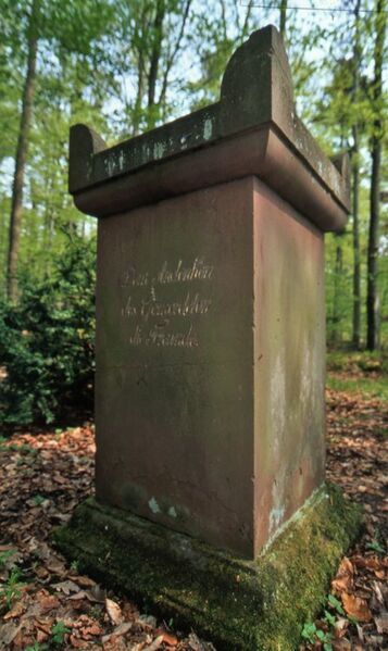 Datei:Lassberg-Stein.jpg