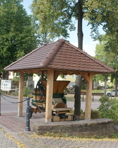 Datei:Traubenpreise in Keltern-Ellmendingen.JPG
