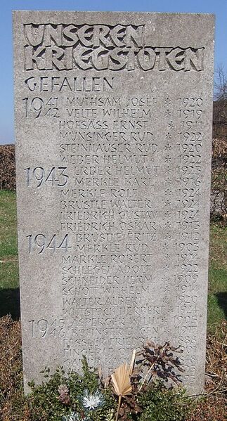 Datei:Gefallenendenkmal Schmie Detail 3.JPG