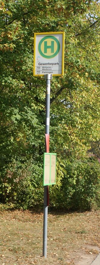 Haltestelle in Strnefels.JPG