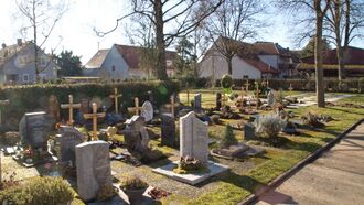 Friedhof 71665-Horrheim Urnenfeld.jpg