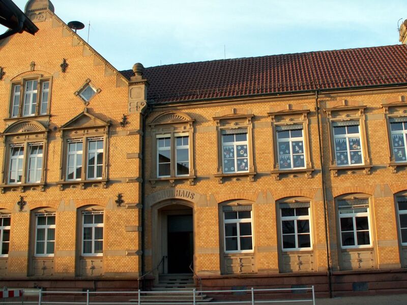 Datei:2008 Grundschule hohenwart 2.jpg