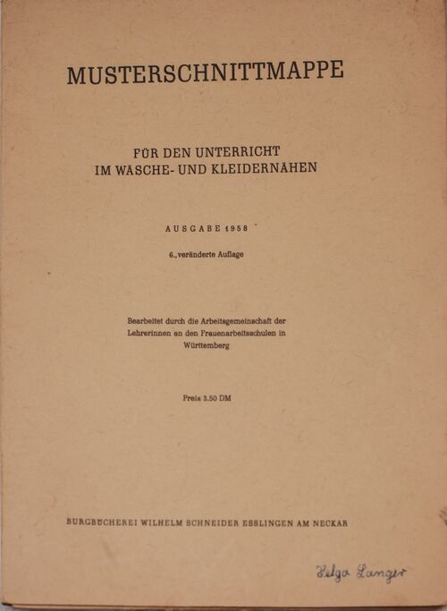 Datei:GHV Nähzimmer-Lernen-Musterschnittmappe-Deckblatt.JPG