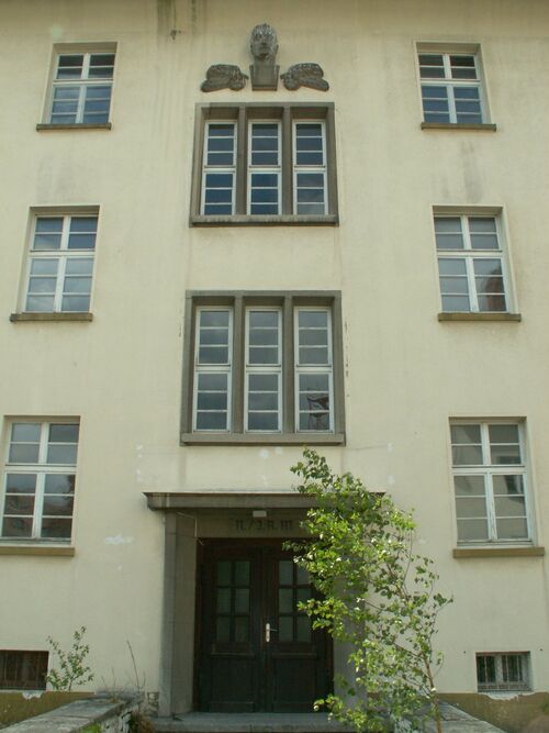 Datei:2007 BB-Kaserne Gebäude001.jpg