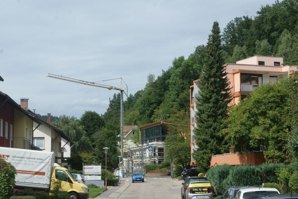 Datei:Straße im uneteren Gaistal.JPG