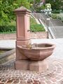 Waisenhausbrunnen von der Seite