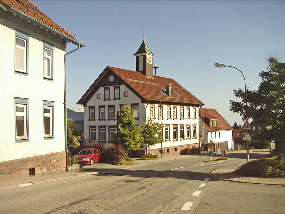 Datei:Salmbach-Rathaus.jpg