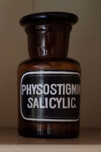 GHV Apotheke-Glasflasche-Physostigminsalicylat.JPG