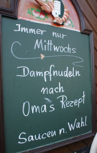 Datei:Angebot Mittwoch am Ochseneingang.JPG