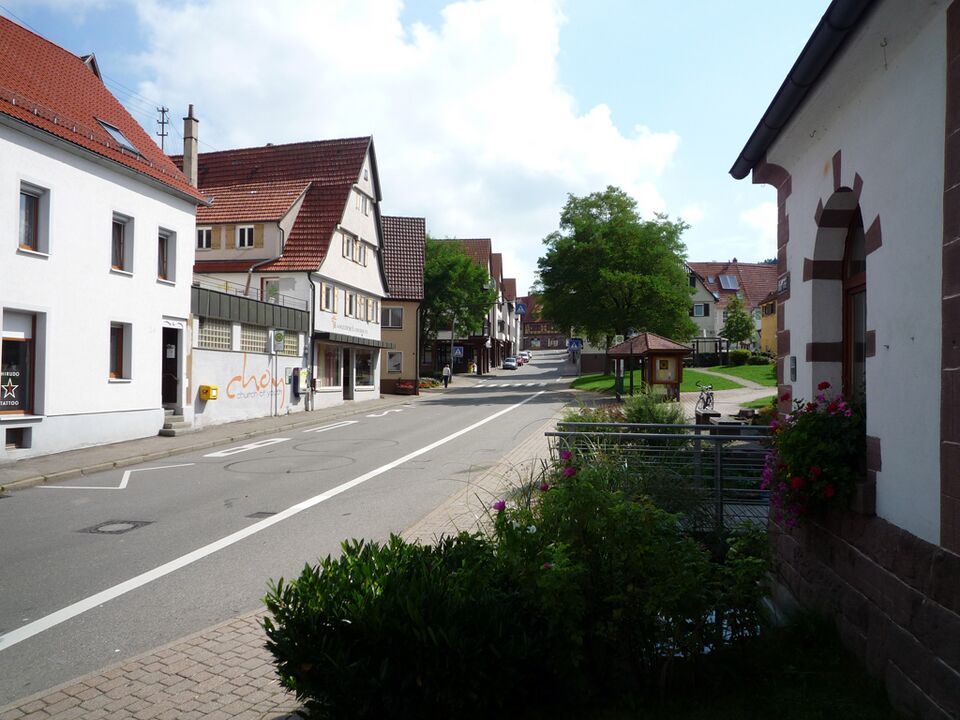 Datei:Althengstett-Hauptstrasse.jpg