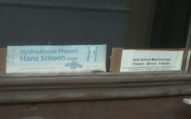 Datei:Hans Schön Marktstraße Neuenbürg.JPG