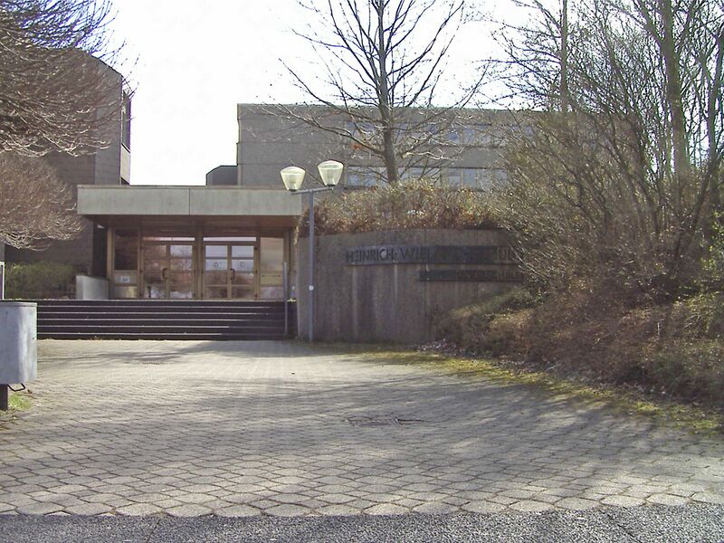 Datei:HeinrichWielandSchule.jpg