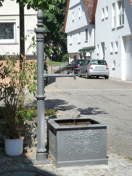 Datei:Illingen-Brunnen.jpg