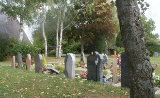 Friedhof Ellmendingen rechts.JPG