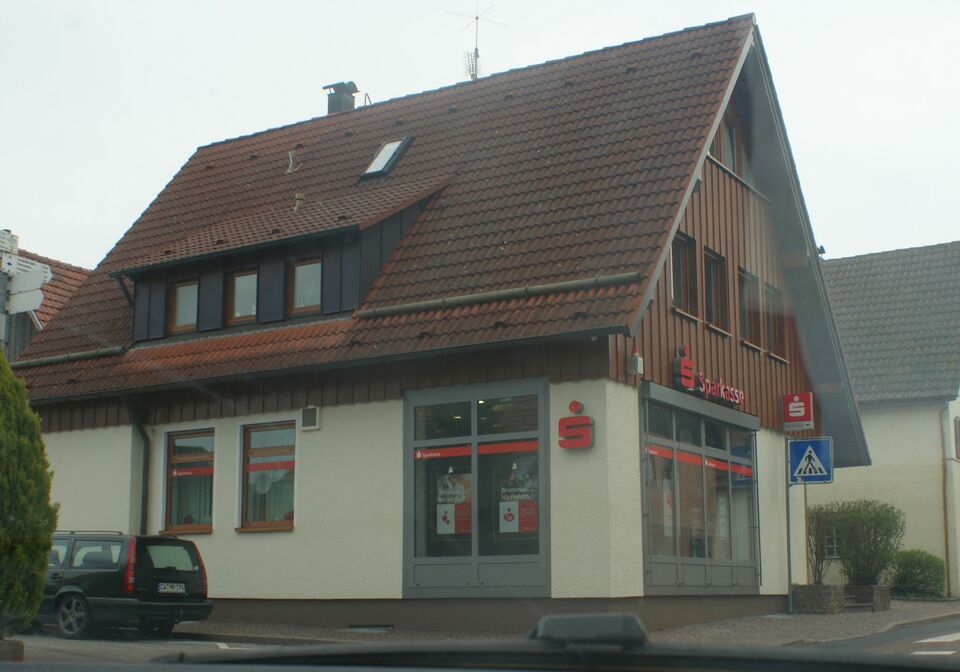 Datei:Sparkasse in Neuhengstett.JPG