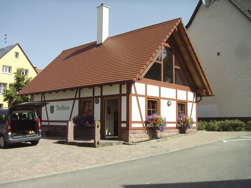 Datei:Rotfelden-Backhaus.jpg