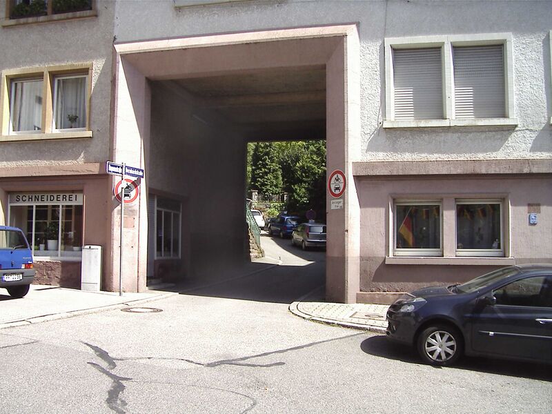 Datei:Bernhardstraße.jpg
