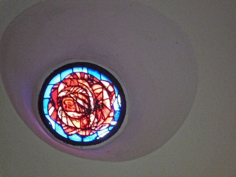 Datei:Neuhausen-Wendelinskapelle-Fenster-1.jpg