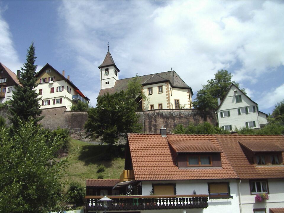 Datei:Berneck-Kirche.jpg