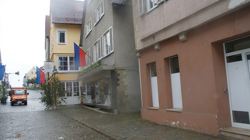 Datei:Eingang zum Mrktplatz Vaihingen.JPG