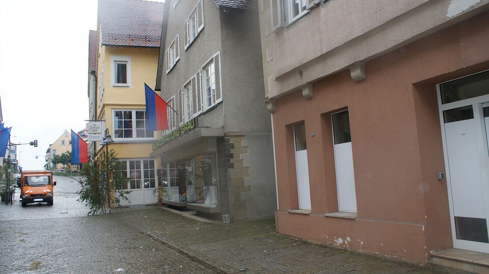 Datei:Eingang zum Mrktplatz Vaihingen.JPG