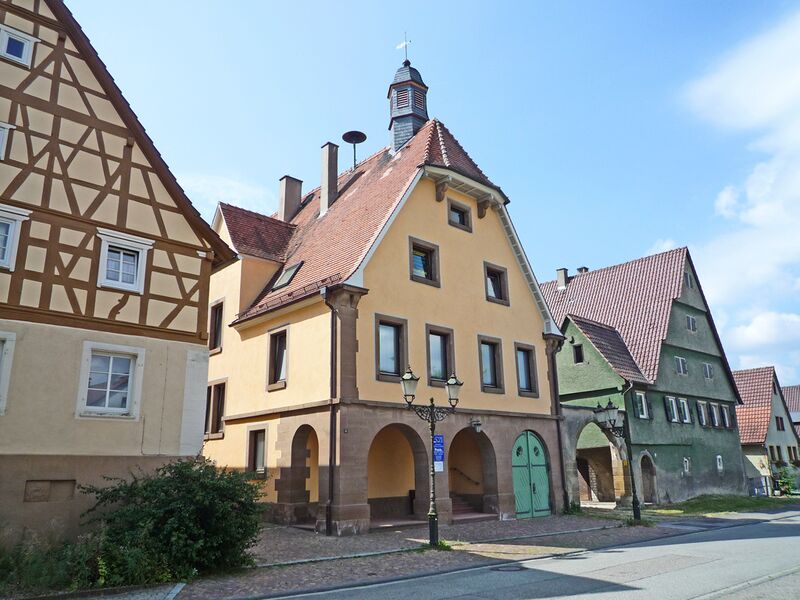 Datei:Bauschlott-altes-Rathaus.jpg