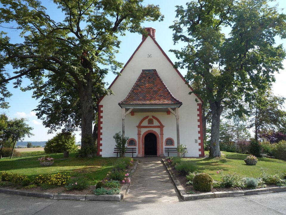 Datei:Neuhausen-Wendelinskapelle-von-West.jpg